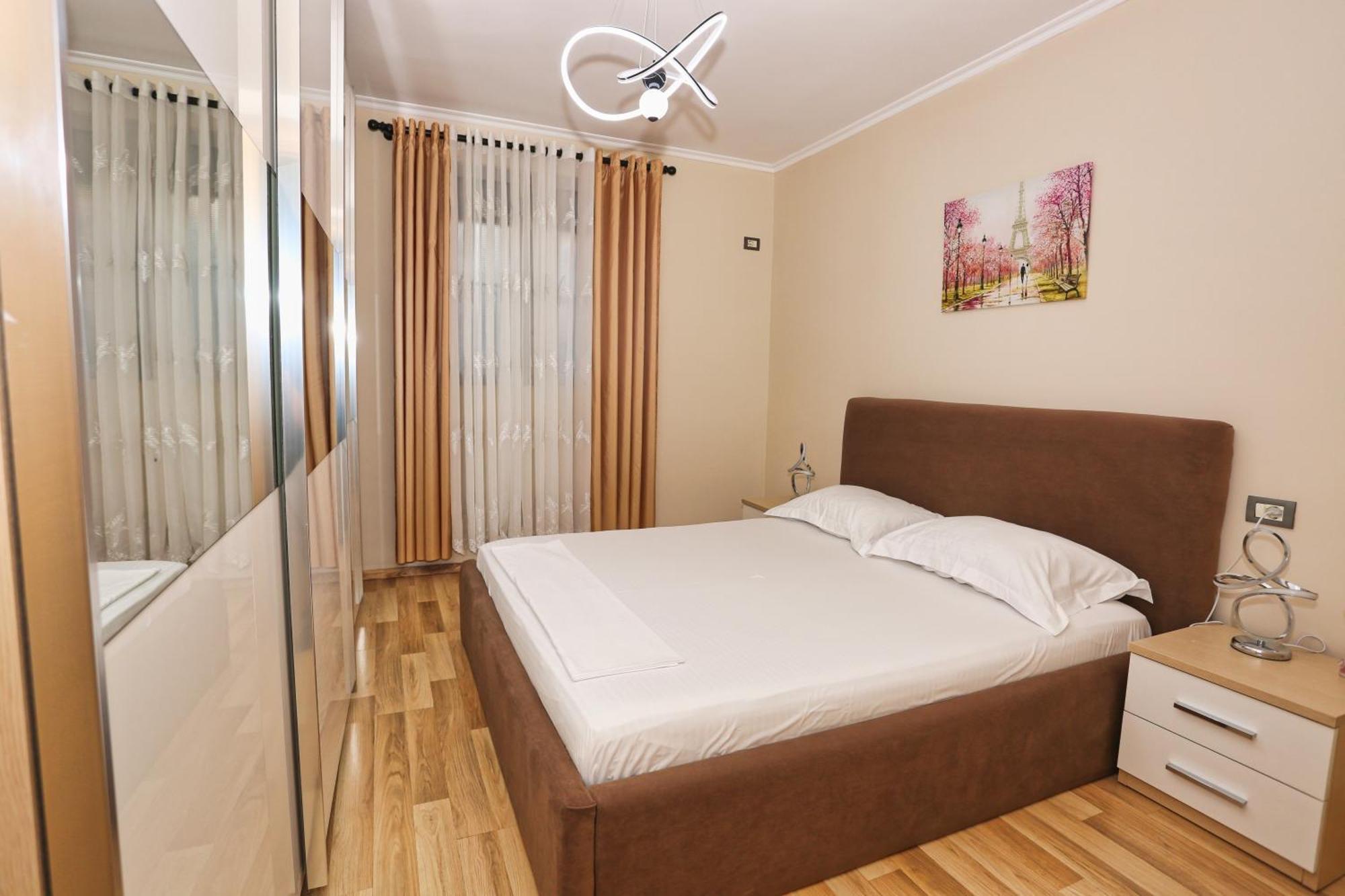 R&B City Center Apartment 티라나 외부 사진