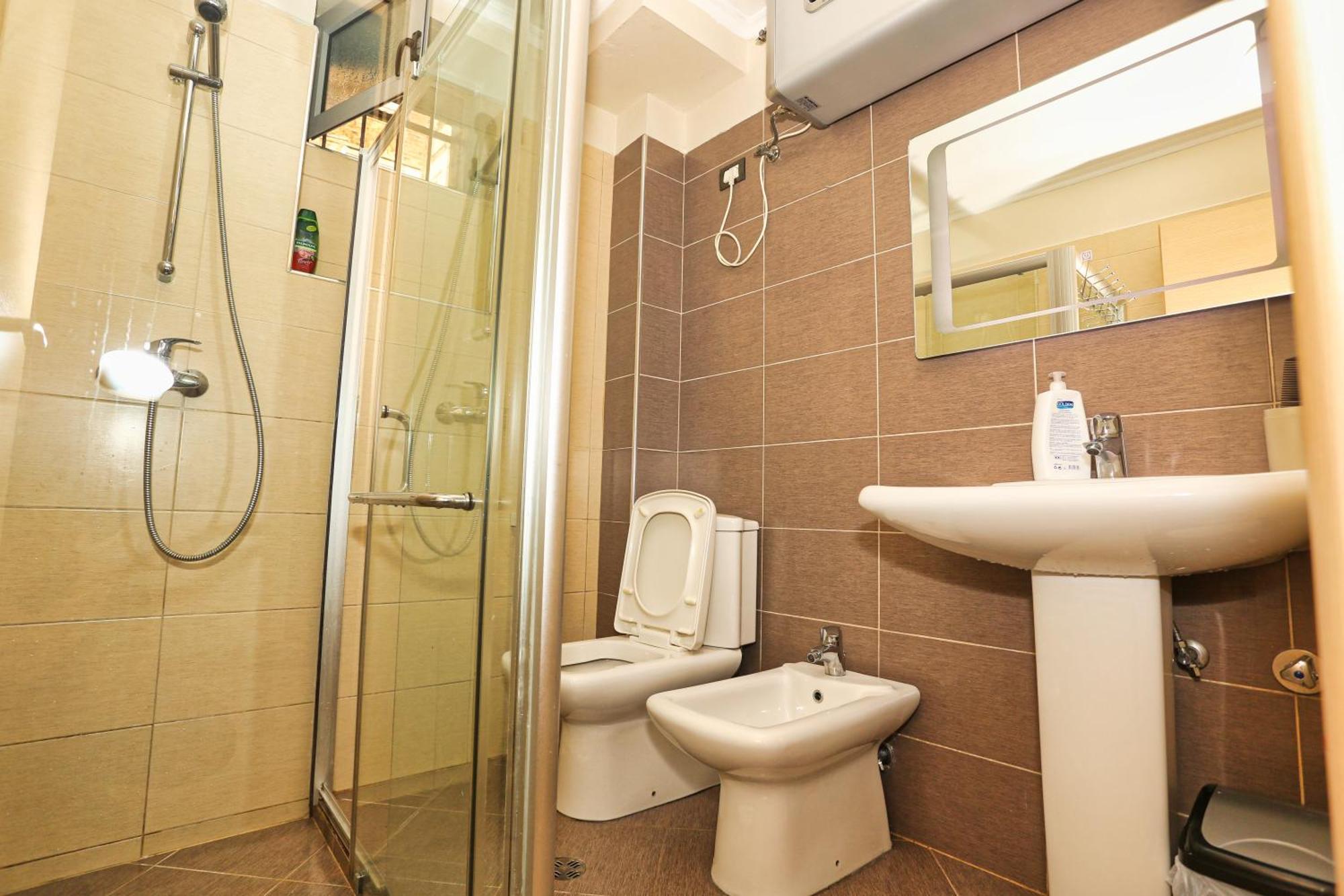 R&B City Center Apartment 티라나 외부 사진