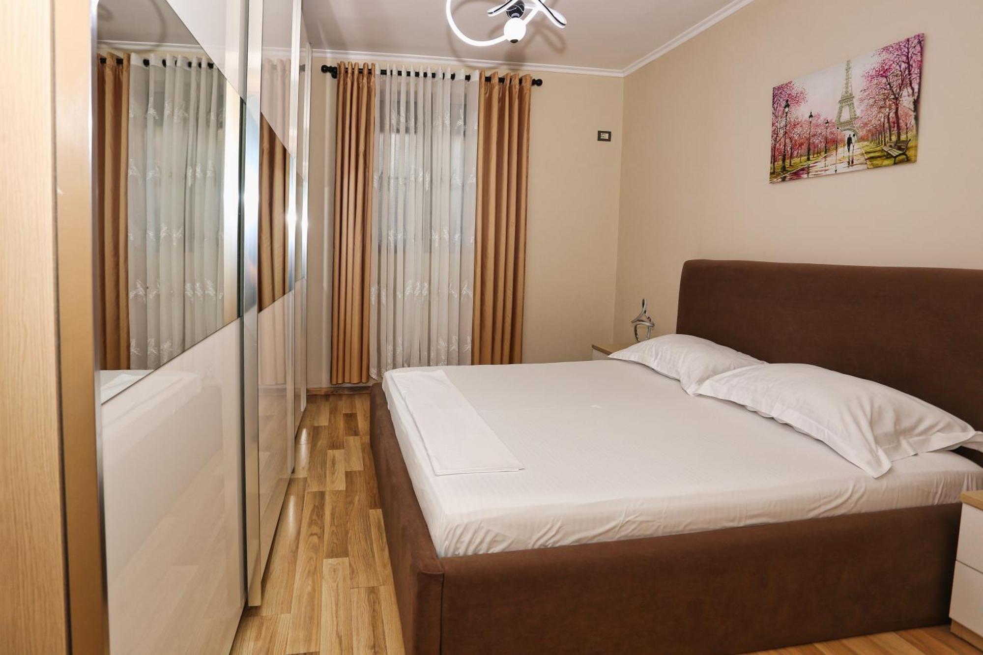 R&B City Center Apartment 티라나 외부 사진