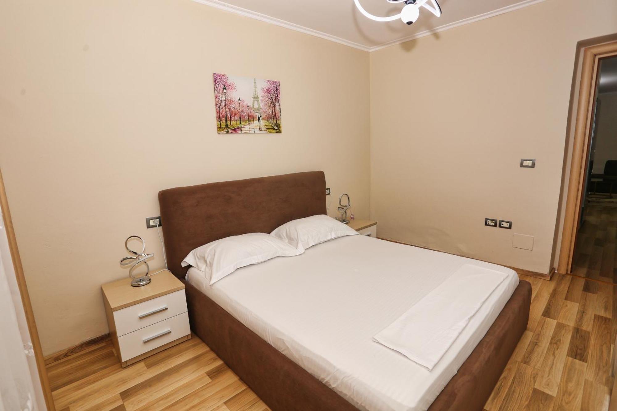 R&B City Center Apartment 티라나 외부 사진