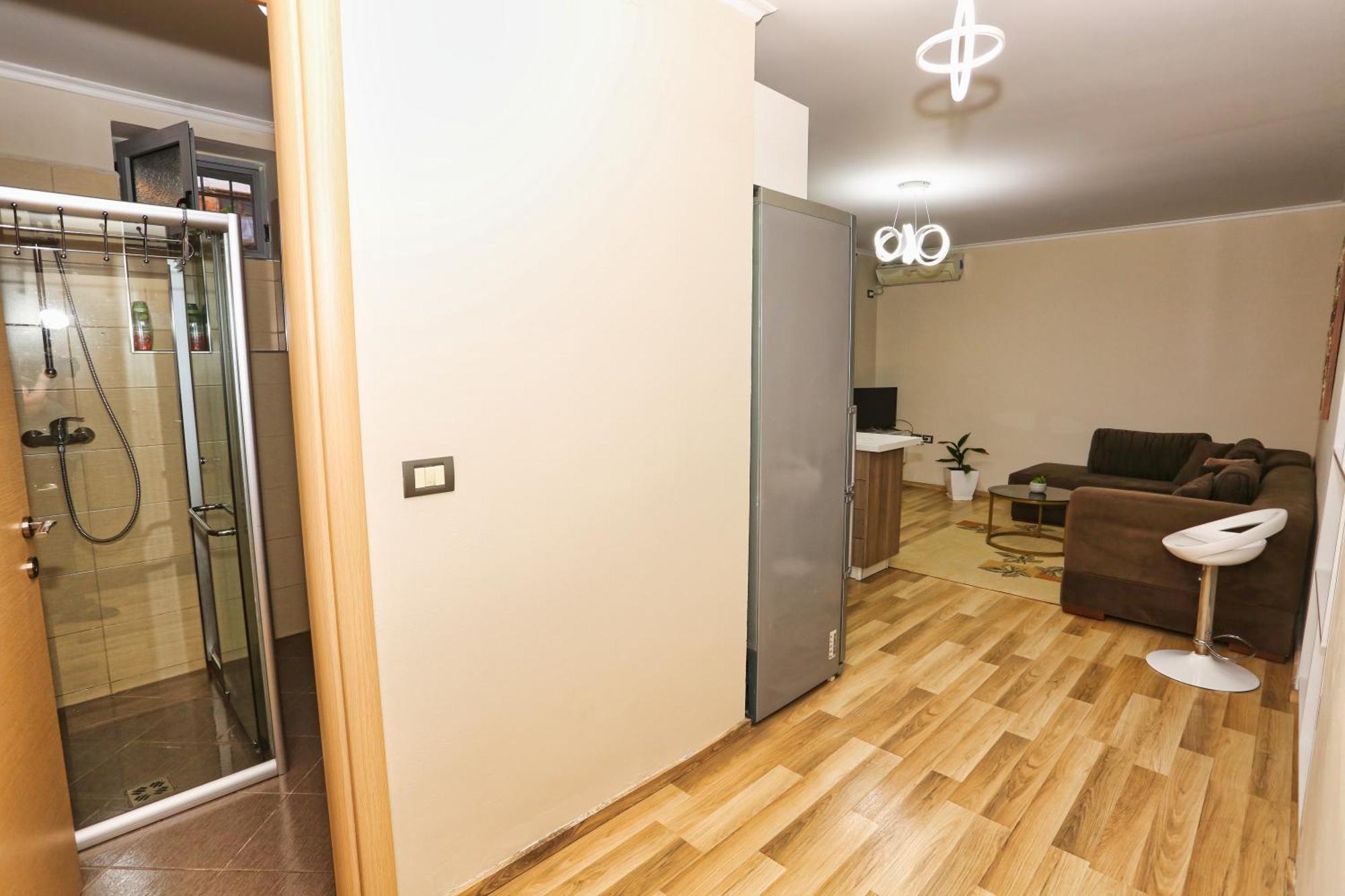 R&B City Center Apartment 티라나 외부 사진